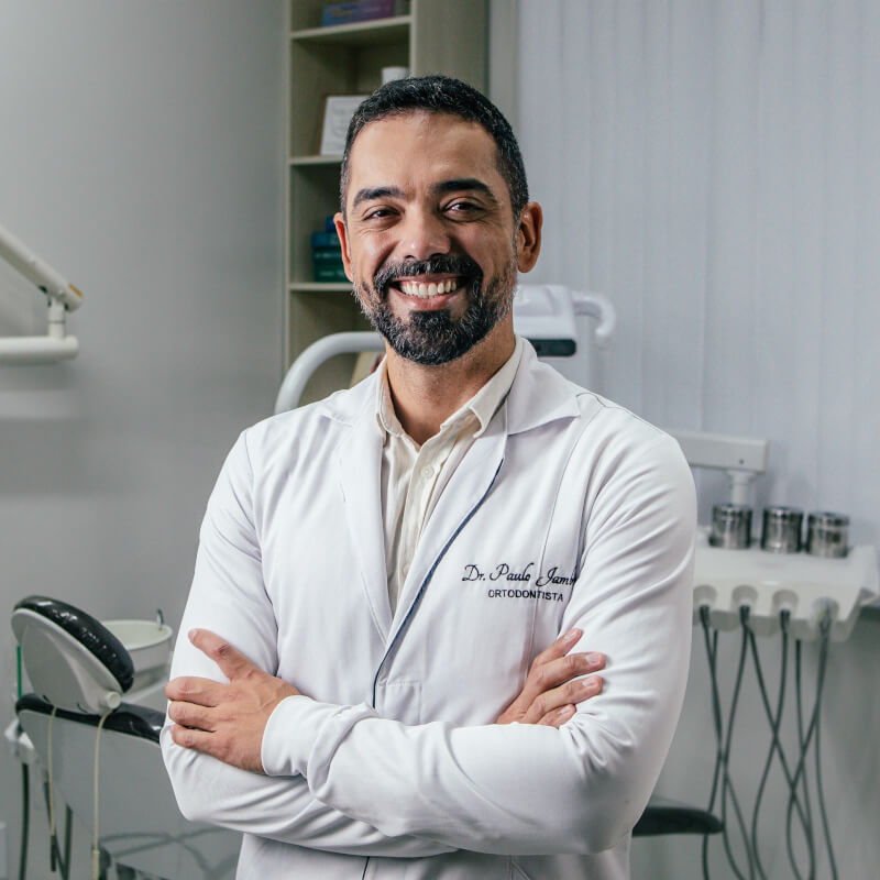 Dr. Paulo de Tarso Jambeiro Brandão